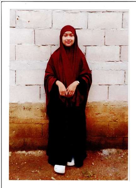 نزرة محمد نذير أحمرول فارو