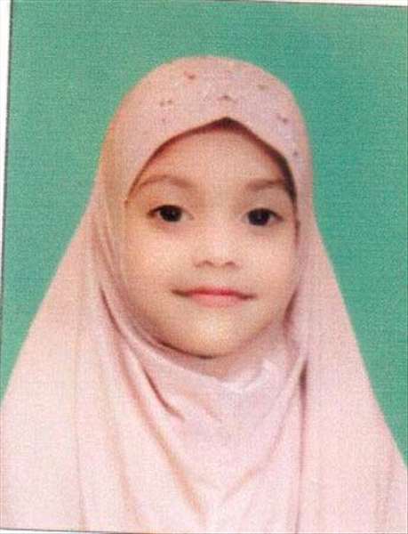 زارا ةملك زبير أحمد منظور أحمد خان